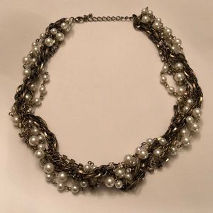 Gold pearl and diamond twisted necklace